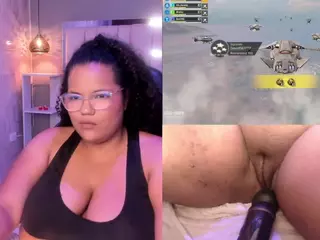 Mhia-Rey's Live Sex Cam Show