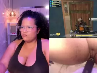 Mhia-Rey's Live Sex Cam Show