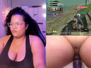 Mhia-Rey's Live Sex Cam Show