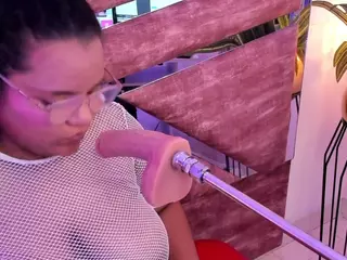 Mhia-Rey's Live Sex Cam Show