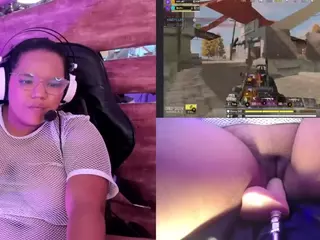 Mhia-Rey's Live Sex Cam Show