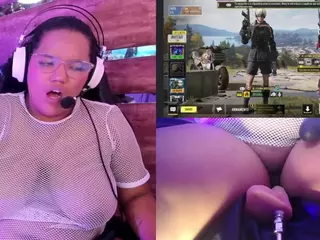 Mhia-Rey's Live Sex Cam Show