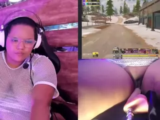 Mhia-Rey's Live Sex Cam Show