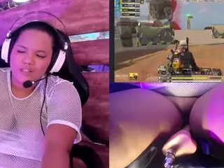 Mhia-Rey's Live Sex Cam Show