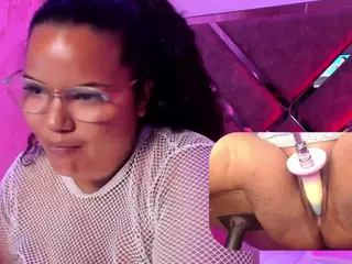 Mhia-Rey's Live Sex Cam Show