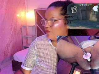 Live cam show with Mhia-Rey