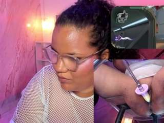 Live cam show with Mhia-Rey