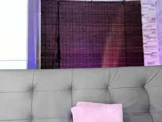 vicky-kitty's Live Sex Cam Show