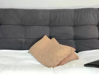 vicky-kitty's Live Sex Cam Show