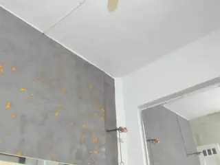 Viiolett's Live Sex Cam Show