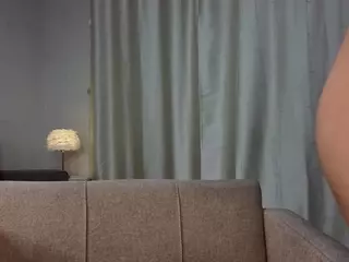Kira's Live Sex Cam Show