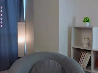 Kira's Live Sex Cam Show
