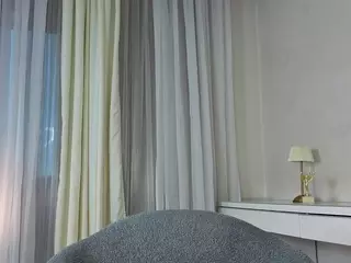 Kira's Live Sex Cam Show