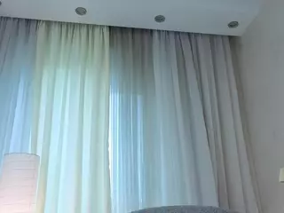 Kira's Live Sex Cam Show