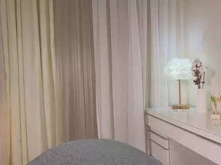 Kira's Live Sex Cam Show