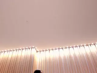 LeahLombardi's Live Sex Cam Show