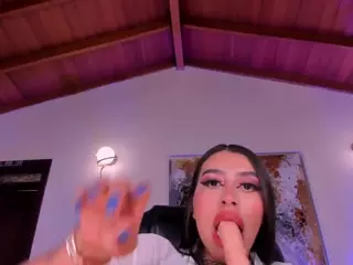 LeahLombardi's Live Sex Cam Show
