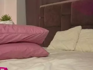 Mia's Live Sex Cam Show