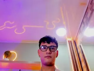 Nix-Peach's Live Sex Cam Show
