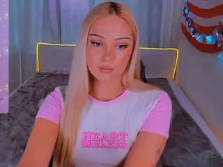 AleksaCandy's Live Sex Cam Show
