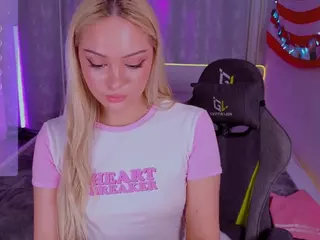 AleksaCandy's Live Sex Cam Show