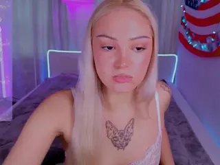 AleksaCandy's Live Sex Cam Show