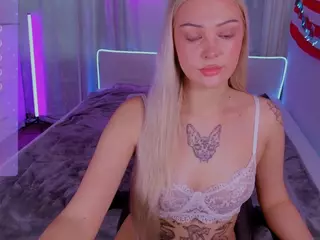 AleksaCandy's Live Sex Cam Show