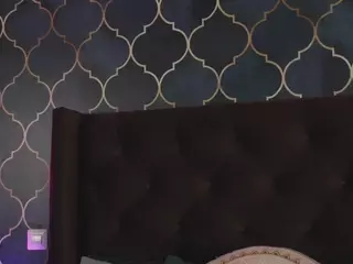 LucyLexton's Live Sex Cam Show