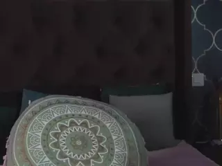LucyLexton's Live Sex Cam Show