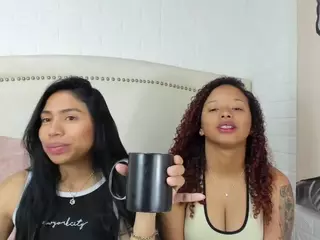 MelanyAndRizos's Live Sex Cam Show