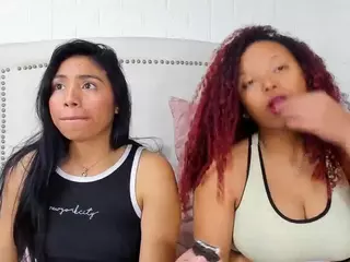 MelanyAndRizos's Live Sex Cam Show