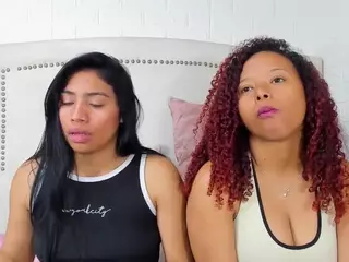 MelanyAndRizos's Live Sex Cam Show