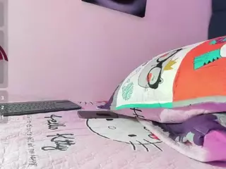 mia-castellanos's Live Sex Cam Show