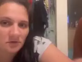 Streetkinkyliciois's Live Sex Cam Show