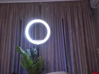SilviaNappi's Live Sex Cam Show