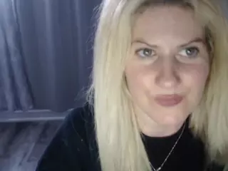 Bellastar84's Live Sex Cam Show