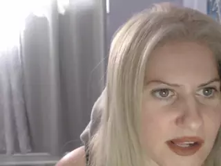 Bellastar84's Live Sex Cam Show
