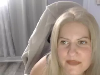 Bellastar84's Live Sex Cam Show