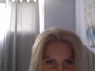 Bellastar84's Live Sex Cam Show