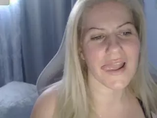 Bellastar84's Live Sex Cam Show