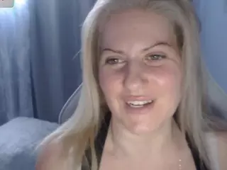 Bellastar84's Live Sex Cam Show