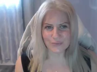Bellastar84's Live Sex Cam Show