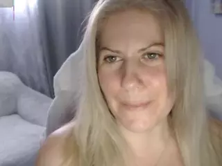 Bellastar84's Live Sex Cam Show