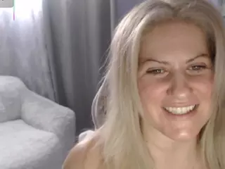 Bellastar84's Live Sex Cam Show