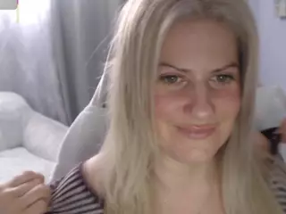 Bellastar84's Live Sex Cam Show