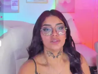 Hinata-01's Live Sex Cam Show