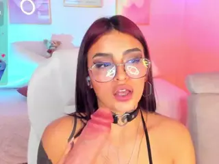 Hinata-01's Live Sex Cam Show