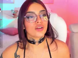 Hinata-01's Live Sex Cam Show