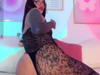 Hinata-01's Live Sex Cam Show