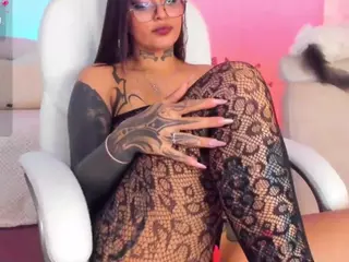 Hinata-01's Live Sex Cam Show